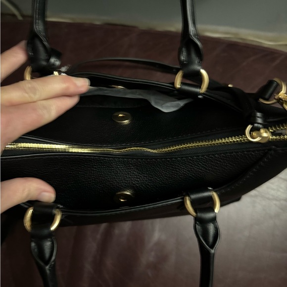 Michael Kors purse - Picture 3 of 5